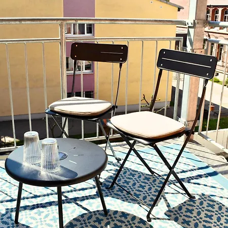 Larimar - Vollausstattung - Wlan - Balkon * ארפורט