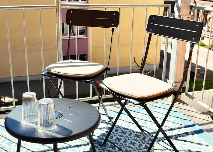 Larimar - Vollausstattung - Wlan - Balkon * ארפורט